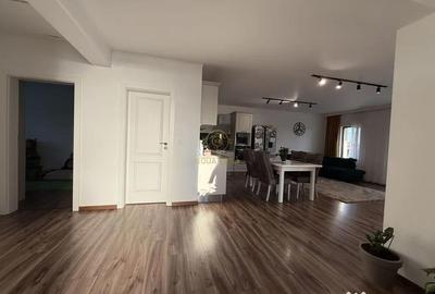 Casă cu 4 camere în Păulești - 16