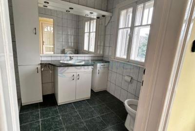 Casă cu 4 camere cu Teren 1000 Mp în Borș - 1