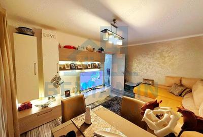 2 Decomandate-Etaj 1-Renovat-Mobilat-Modern-Rovine-Bloc 1982 - 1