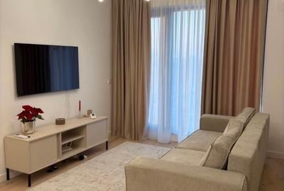 Apartament cu 2 camere, mobilat în Central