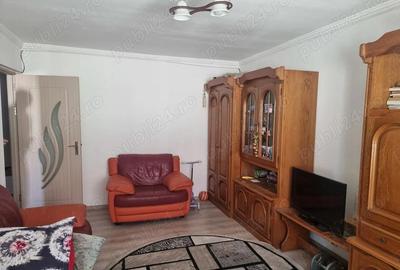 Apartament cu 3 camere decomandat în Poarta 6 - 3