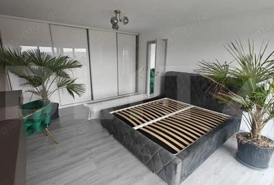 Garsonieră decomandată în Central - 9