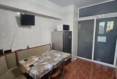 Apartament cu 3 camere decomandat în Tineretului - 1