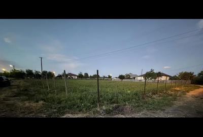 Teren de 2743 mp, în Central - 1
