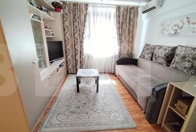 Aparatament de trei camere, semidecomandat, 56mp , Zona Piet - 1