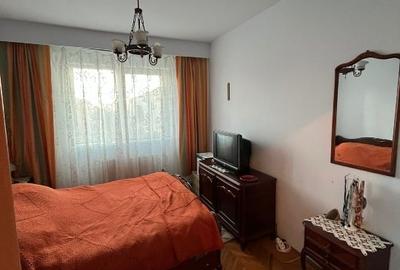 Apartament cu 4 camere semidecomandat în Gojdu - 2