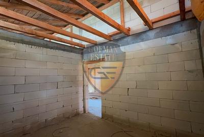 Casa 4 camere, P+M , Valul lui Traian, la gri teren 337 mp, garaj - 20