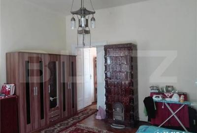 Casă cu 5 camere cu Teren 2100 Mp în Titulescu - 2