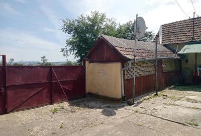 Casă cu 4 camere în Almașu Mare - 7