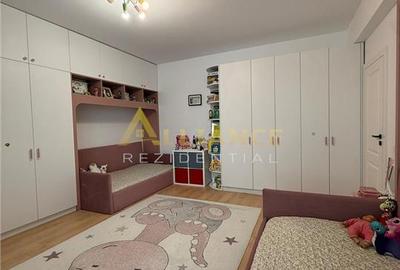 Apartament cu 3 camere semidecomandat în Central - 13
