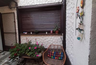 Apartament in vila, curte, Victoriei, Buzesti, mobilat, centrala proprie Apartament in vila, curte, Victoriei, Buzesti, mobilat, centrala proprie - 4