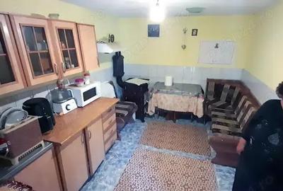 Casa cu 6 camere ?i 600 mp teren in comuna Ive?ti - 1