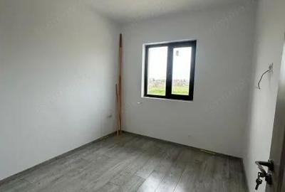 Casă cu Teren 260 Mp în Central