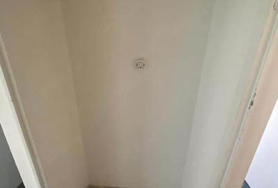 Apartament cu 2 camere semidecomandat în 14 Mai - 12