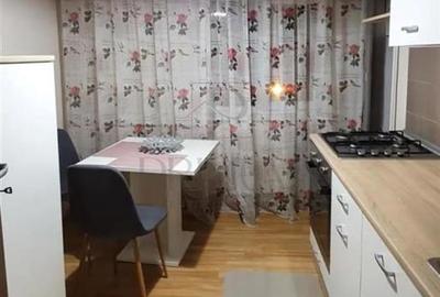 Apartament cu 2 camere semidecomandat, mobilat în Bucovina