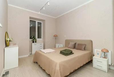 Apartament cu 2 camere decomandat în Girocului