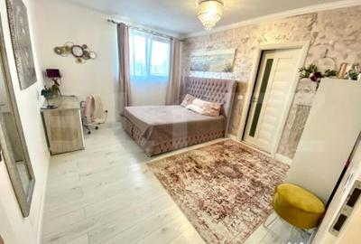 Casă cu 4 camere cu Teren 681 Mp în Șag - 14