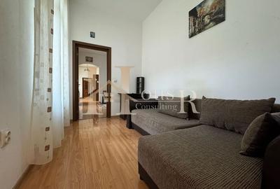 Cladire istorica.Centrala proprie.Curte amenajata cu spatiu verde - 7