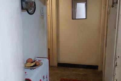 Garsonieră decomandată în Romană - 2