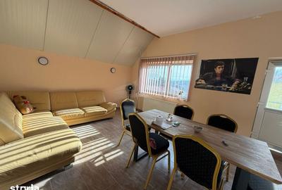 Casă cu Teren 306 Mp în Central - 2
