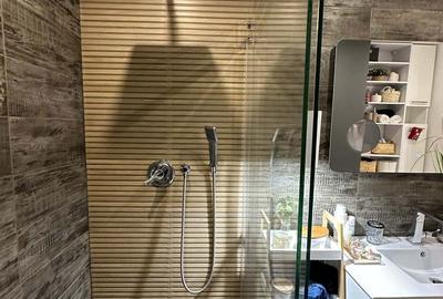 Apartament cu 2 camere semidecomandat în Micro 16 - 3
