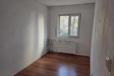 Apartament cu 3 camere semidecomandat, mobilat în Dacia - 9