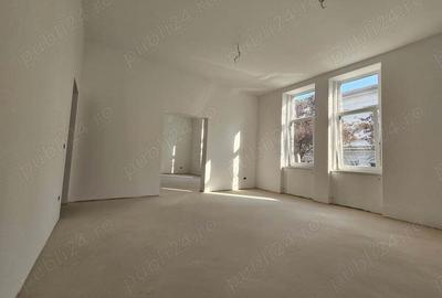 Spațiu comercial, de 103 mp, în Central - 4