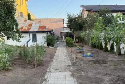 Teren 370 m2 cu casa demolabila, curent, apa, gaz, canal - 6