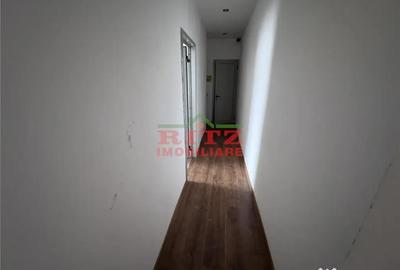 Spațiu comercial, de 372 mp, în Tineretului - 4