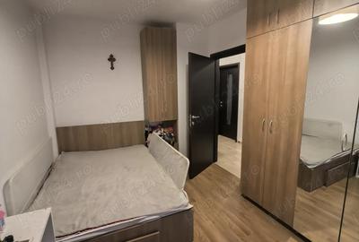 Apartament cu 3 camere decomandat, mobilat în Central