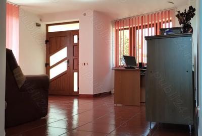 Casă cu 5 camere cu Teren 1193 Mp în Turda - 1