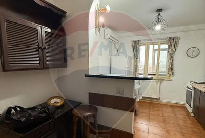 Apartament cu 2 camere de inchiriat in zona 1 Mai - 3