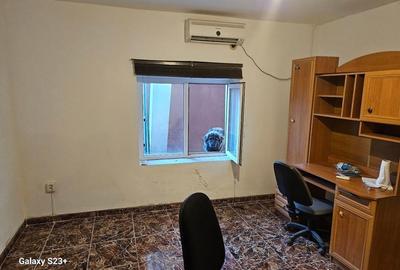Spațiu comercial, de 40 mp, în Central - 1