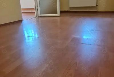Inel 2_apartament 2camere,centrala,boxa,etj 1,pret 73.000E - 2