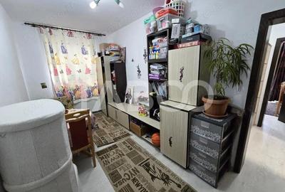 Apartament cu 4 camere decomandat în Central - 8