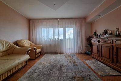 Neagoe Voda- 3 camere decomandate/doua balcoane/priveliste frumoasa - 3