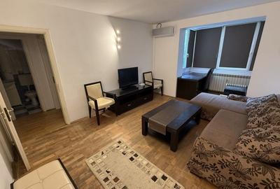 Apartament cu 3 camere decomandat, mobilat în Ștefan cel Mare