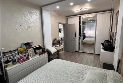 Vanzare Apartament 3 camere Semidecomandat  Cartier Solar - 17