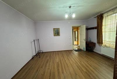 Casă cu 4 camere în Central - 3