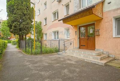 Apartament cu 2 camere semidecomandat, mobilat în Florilor