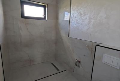Casă cu 4 camere cu Teren 550 Mp în Central - 16