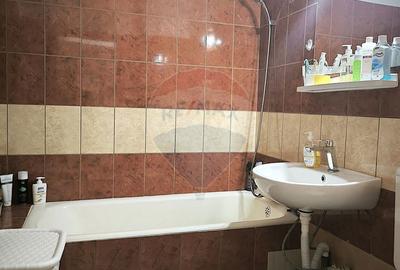 Apartament cu 3 camere decomandat în Vitrometan - 10