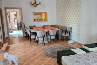 Casă individuală cu 5 camere cu Canalizare în Central - 6