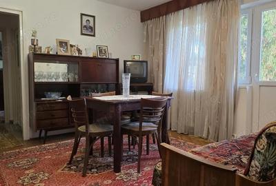 Apartament cu 3 camere semidecomandat în Zamfirescu - 1