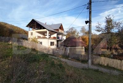 Varfuri Vila S+P+E+M, 7 camere, 2 bai, 127 mp utili - 1