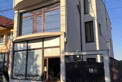 Spațiu comercial, de 70 mp, în Central - 1