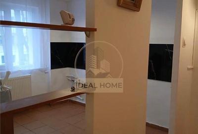 Apartament cu 3 camere semidecomandat în Tătărași - 1