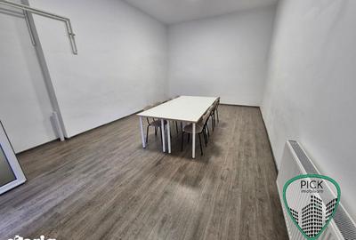 Spațiu comercial, de 47 mp, în Central - 4
