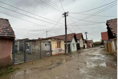 Casă cu 2 camere cu Teren 236 Mp în Central - 2