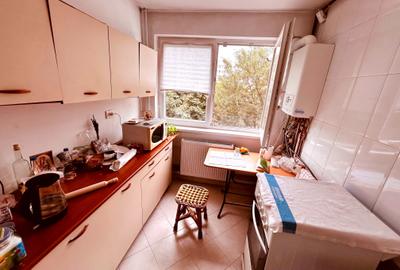 Metrou Gorjului 2 camere  pret negociabil 89.000 E - 4